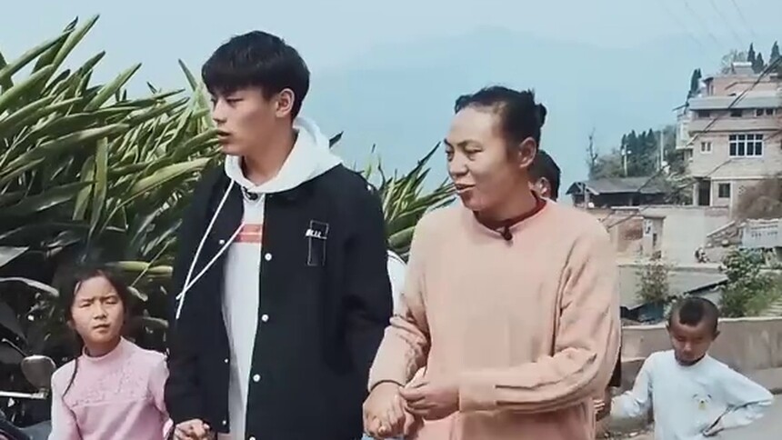 让美好都留在胡瀚文心中，“父子相册”每一帧都让人泪目