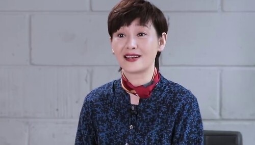 《关于我妈的一切》“我是季佩珍”徐帆特辑 深情入戏演哭导演