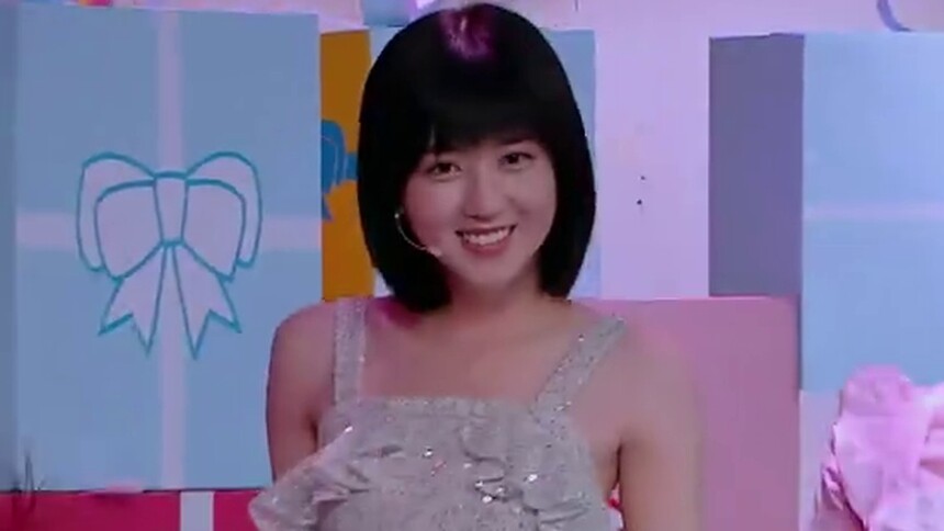 亚洲美少女集结！ 杨芸晴王菊李凯馨奈奈美甜美演唱《有女朋友别忘了请我吃饭》