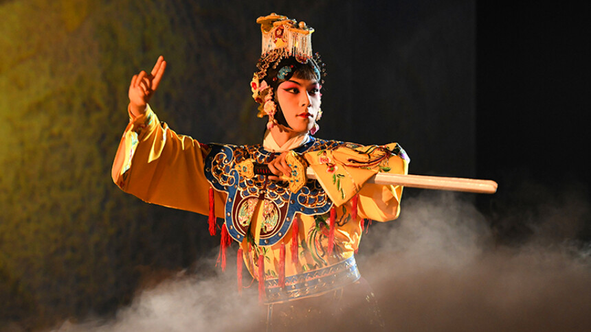 纯享版：马启越安雨京剧诠释“霸王别姬”！