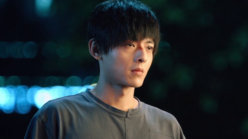 《冰球少年》主题曲MV上线啦！朱正廷白澍突破极限燃冰逐梦