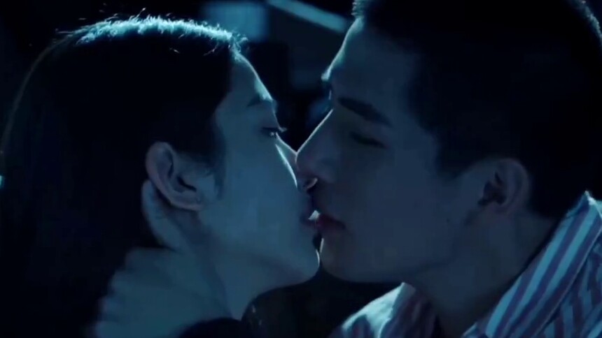 《百岁之好，一言为定》名场面之王安宇向涵之的电影院激吻