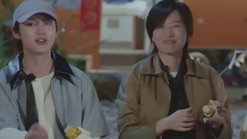 花少团花式吃玉米 丁程鑫实力教学