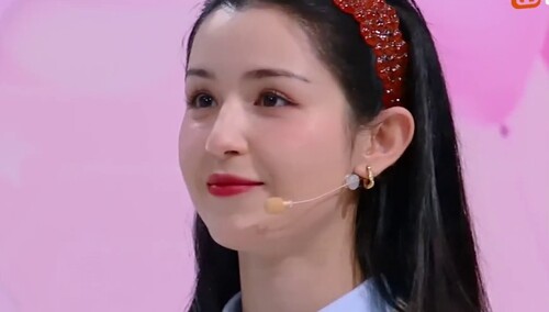 梁静康给哈妮克孜撑场面 有点场面但不多