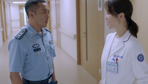 丰雷和兰叶聊天说自己亏待了孩子