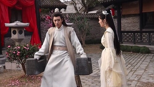 《战斗吧！夫君》花絮 大力士夫君开始表演