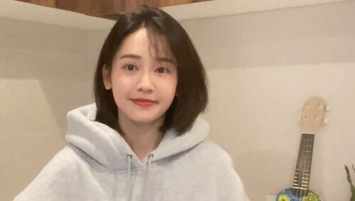 陪看reaction第1期：郑湫泓羞涩分享吻戏幕后 美厨娘分享炒蛋小秘诀