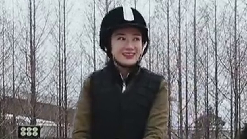 黄奕生感叹活比戏精彩 与王侃马场聊生活感悟