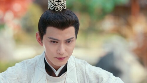 《影帝的公主》第29集看点：是心动啊！太傅给公主捉蝴蝶