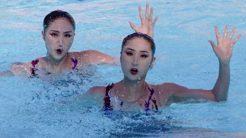 创造历史！双胞胎姐妹王柳懿、王芊懿聊首金