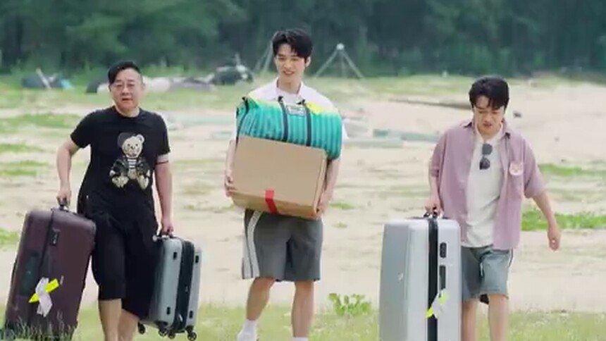《向往的生活6》7月22日看点：龚俊带来自家泡菜！张绍刚沙滩兜风意外不断？