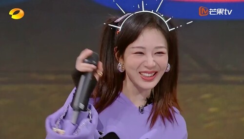 《你好，星期六》杨紫特辑：杨紫檀健次多年网友见面 古早自拍爆笑亮相