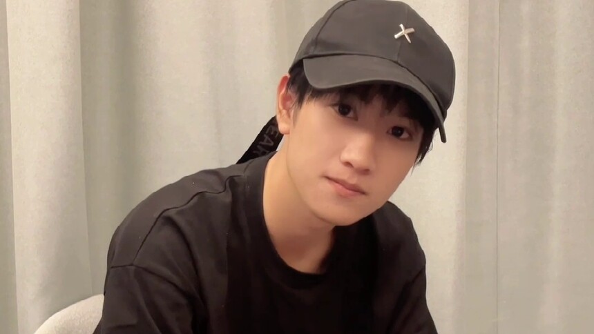 彩虹绽放的日子里，敖子逸杨志雯喊你来追剧啦！