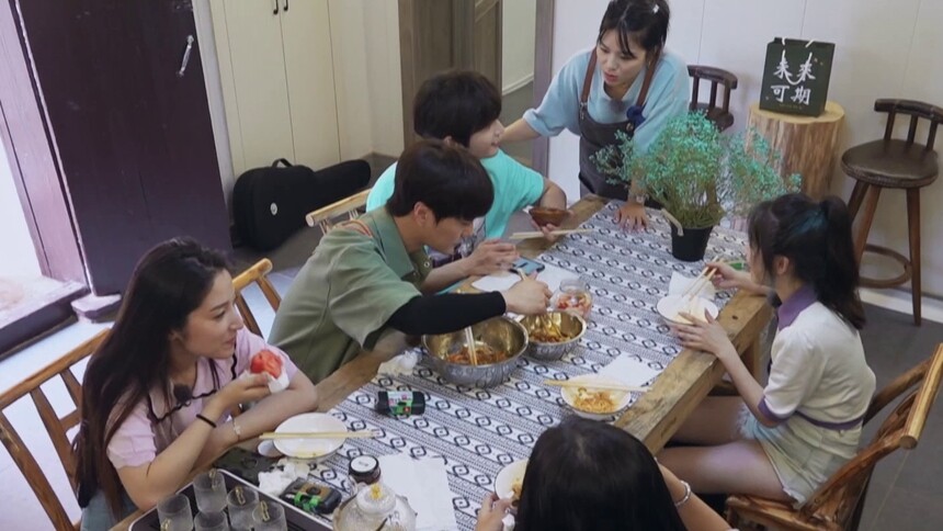 补刀技能触发！张远刘美含互cue至上励合iMe