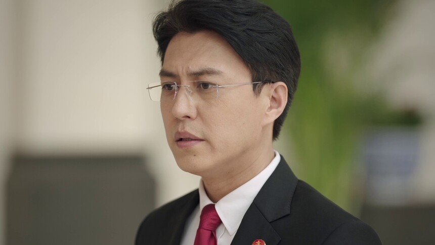方远教育钟媛媛随大家加班被怼，与王姐说年轻人工作问题