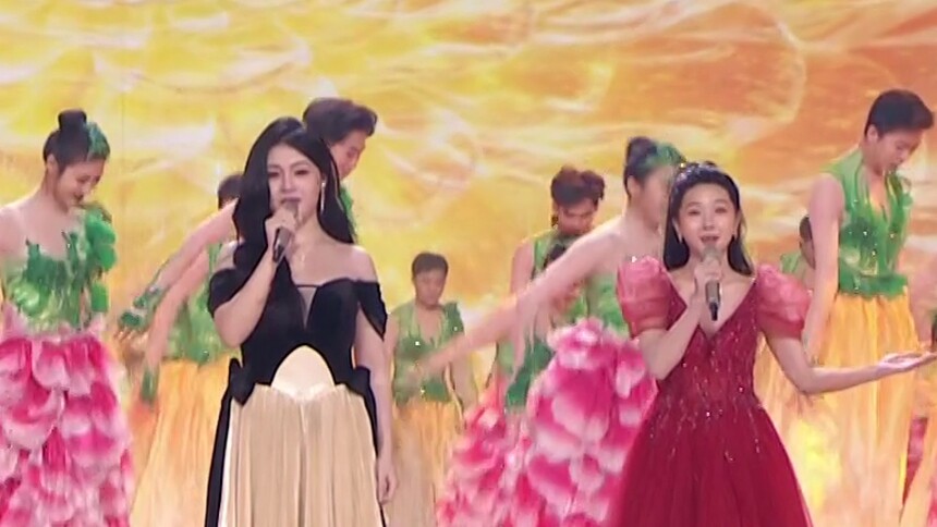 拉丹珠刘一萱王小草《深深的祝福》