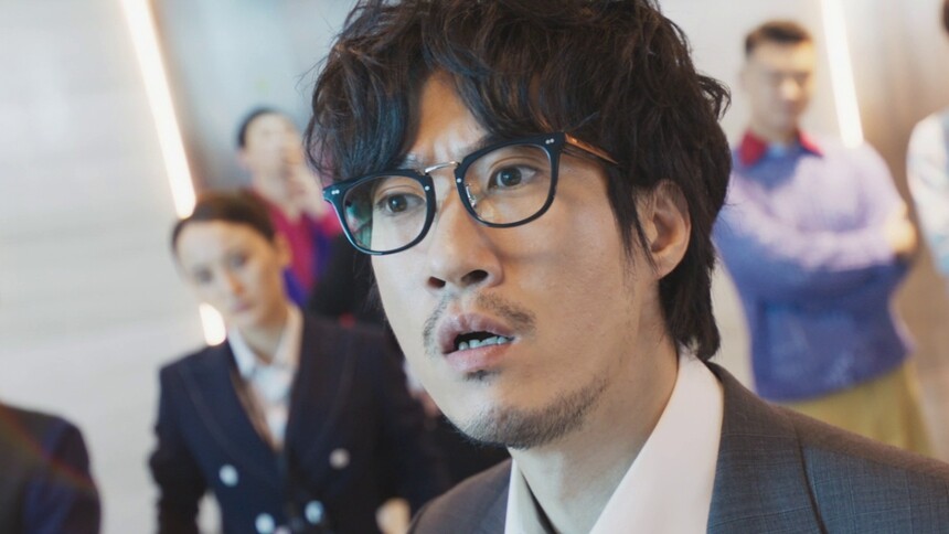 胡铁男遭遇电梯事故后发现世界都变了