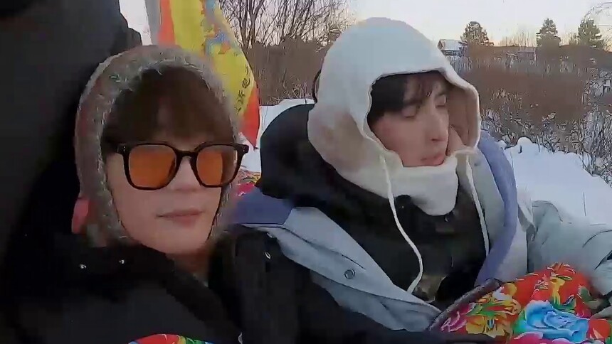 陆虎张远神奇联动有了？小岛推车雪地推马的奇妙缘分