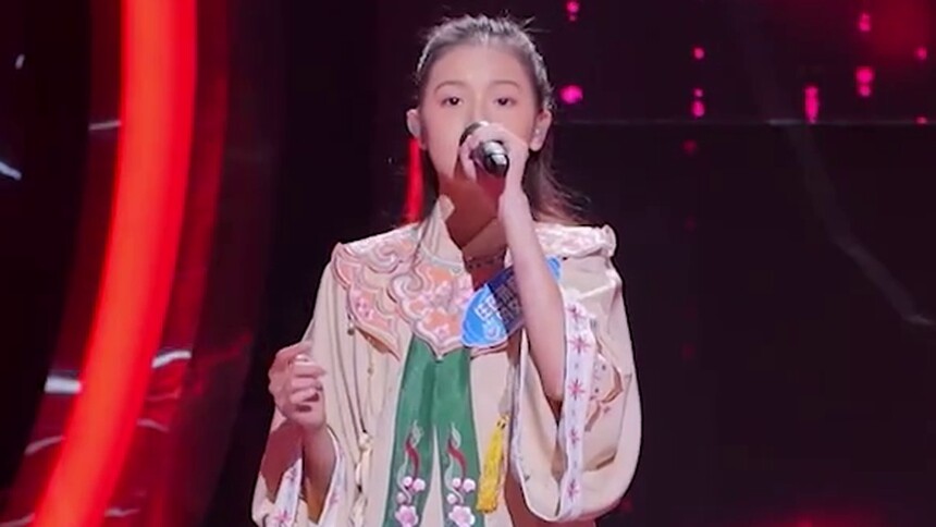 直拍来啦！一起来听姜晨艾凝演唱的《光亮》吧！