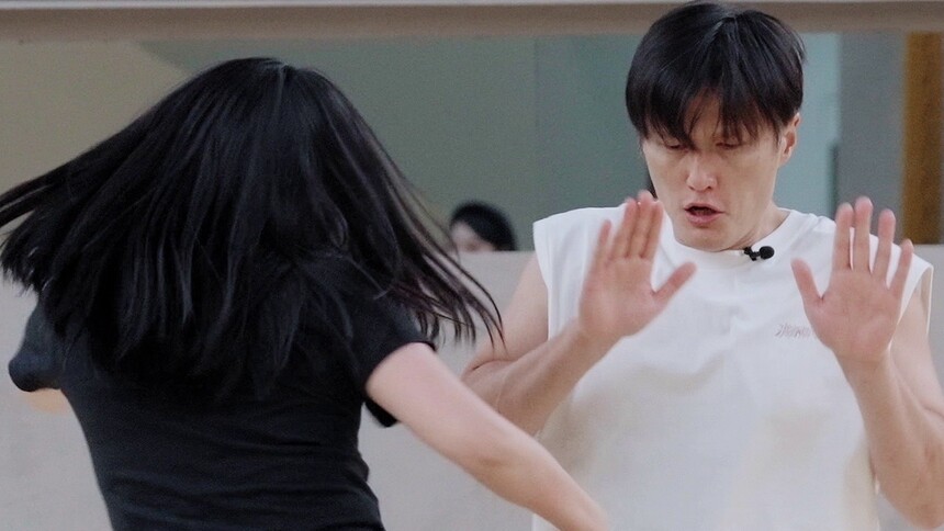 徐冬冬尹子维上演史密斯夫妇 易扬张思帆文戏状态在线