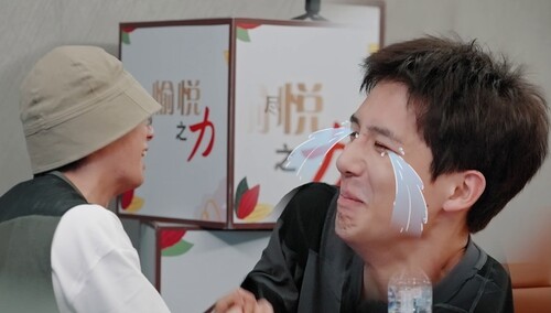 原地卸任导游 王安宇胡先煦下班演我！