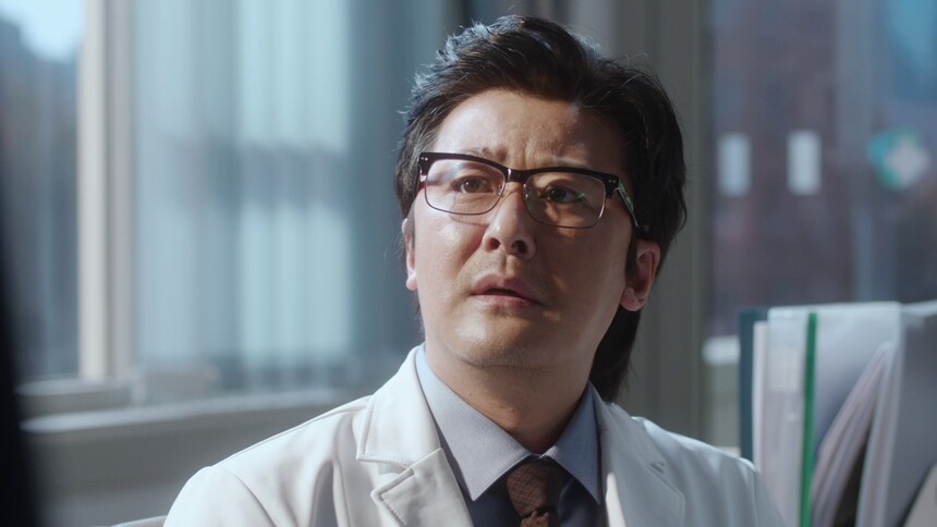 《非凡医者》第11集看点：陈辉道歉震惊刘主任？白纯医生竟倒在手术台上？