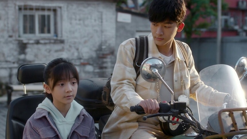 陈辉陪琪琪去游乐园玩