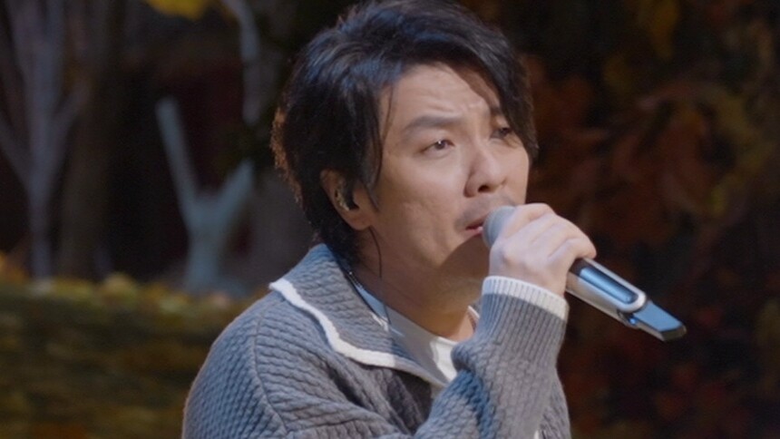 阿杜投入演唱《张三的歌》 韵味悠长意境感十足
