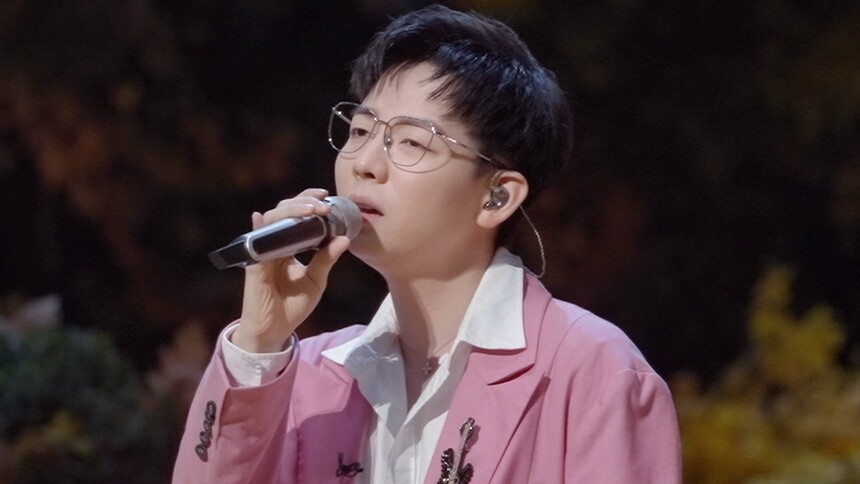胡夏粤语献唱《只想一生跟你走》 深情演绎相思眷恋