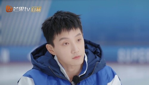 帅不过三秒！范世錡把脸摔青了？