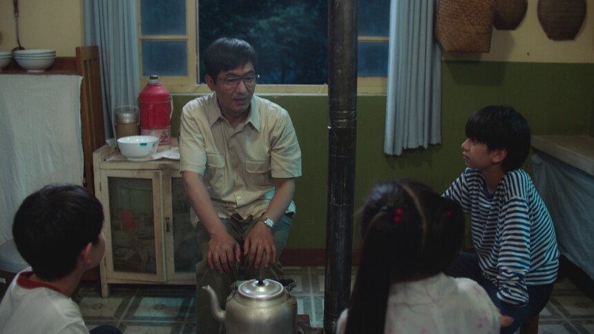 叶家明讲述核电小故事 三小只围观烧开水