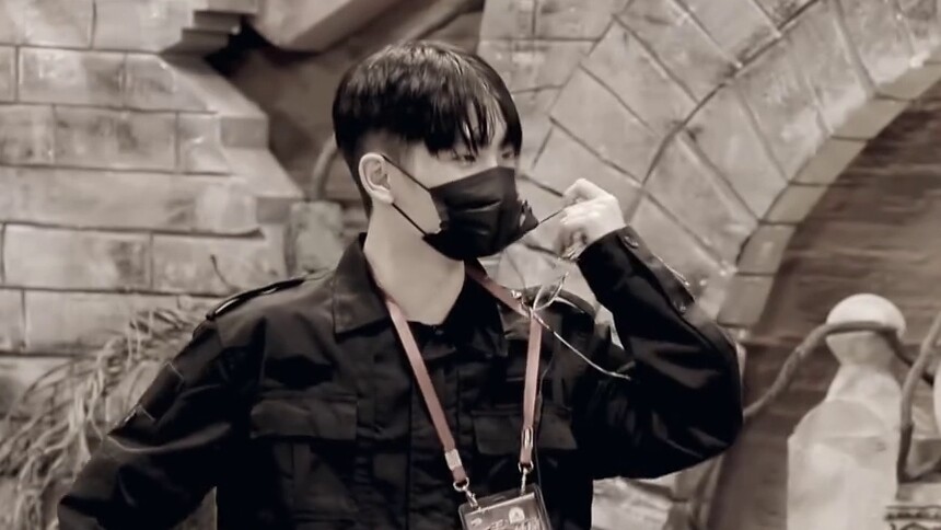 周震南假扮摄像吓坏谭卓 卧底姐弟联手默契