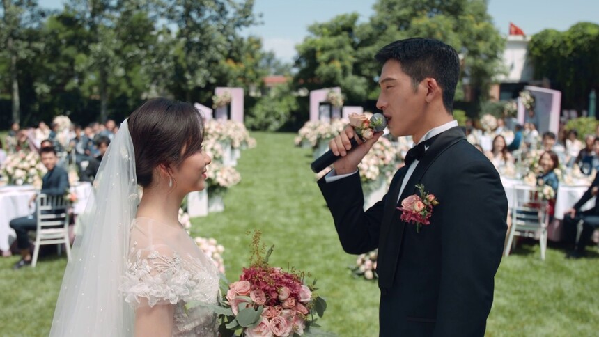 路炎晨婚礼现场表白归晓
