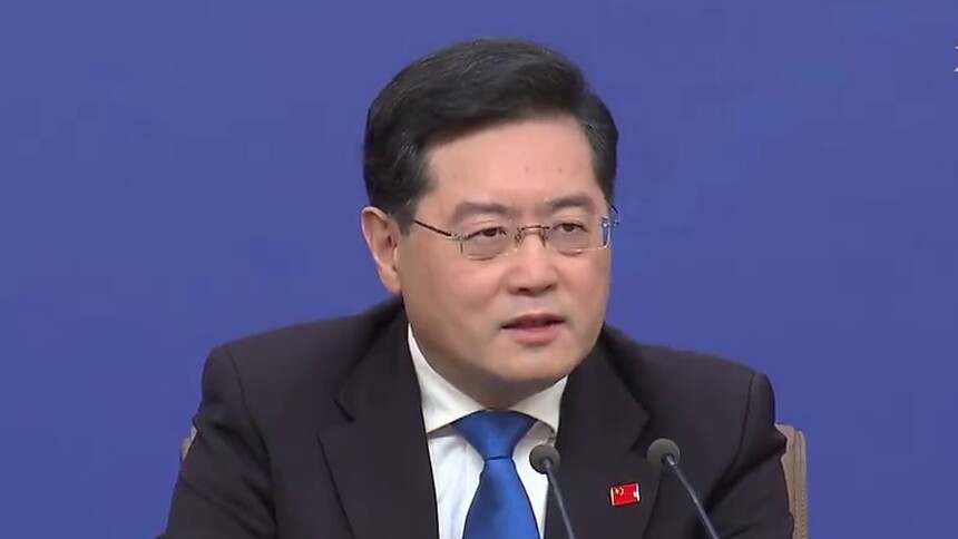 外长记者会｜秦刚：世界越是动荡不安，中俄关系越应稳步向前