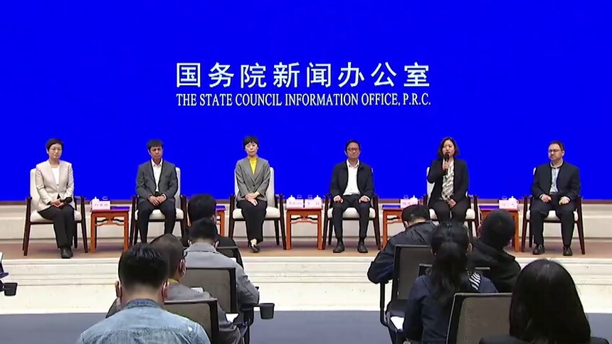魏凤云：对待每一个焊接的焊点就像绣花一样