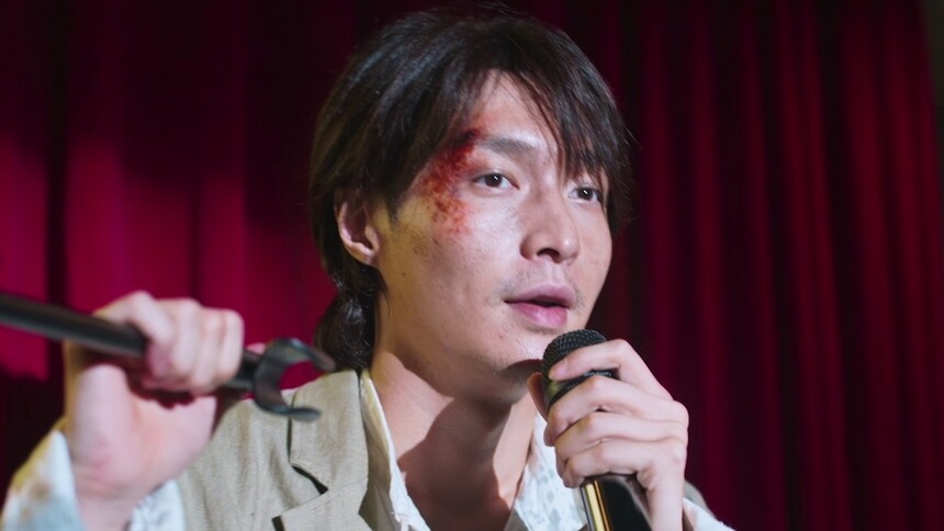 何岸上演最后一场脱口秀