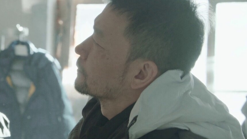 《流浪的球》导演郭凡来收购宇航服