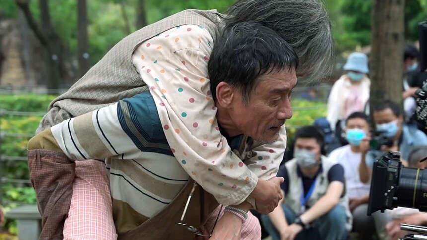 《我爱你！》“陪你白头”特辑 梁家辉叶童再续前缘共谱余生恋歌