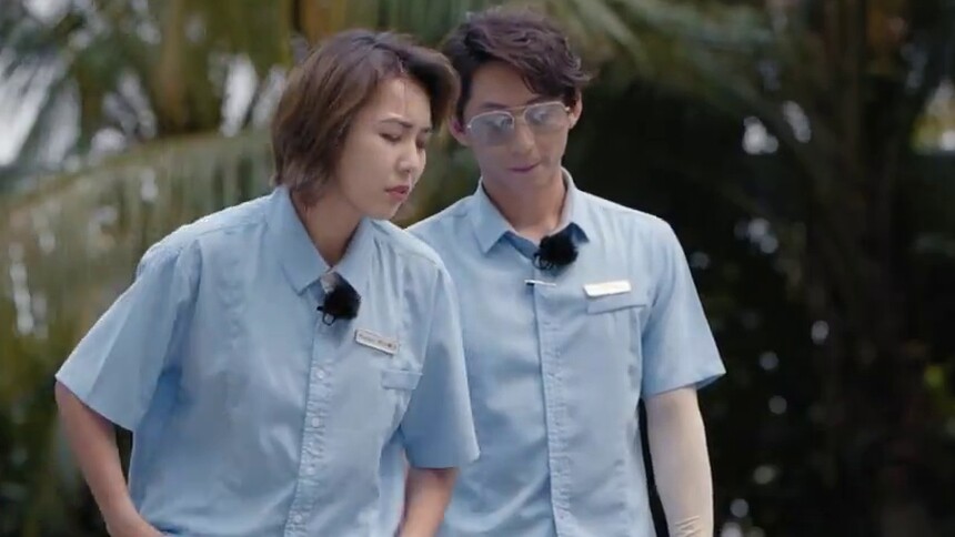 阿合娜尔范可新泊车PK翻车现场