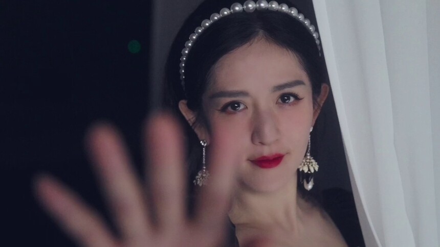 乘风之夜芭莎闪光大片：谢娜/贾静雯/黄丽玲/朱珠/刘雅瑟/曾可妮/汪小敏