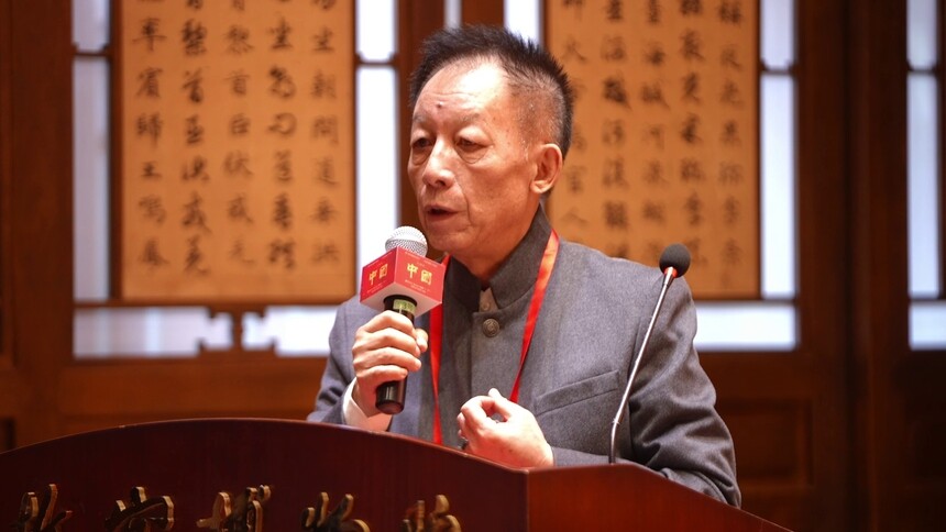 易中天：中华史就像一本家谱