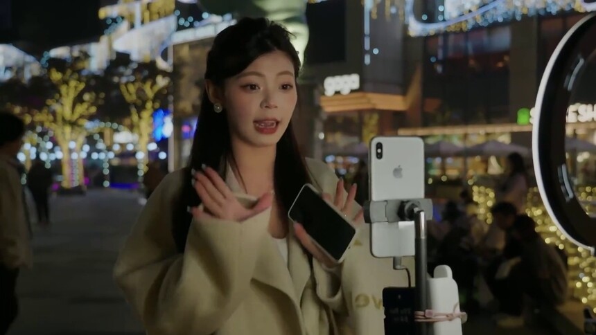 打卡杭州直播带货一条街：砍价发福利声此起彼伏（陈默）