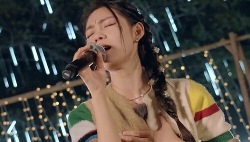 段奥娟唱《遗憾是暖的》