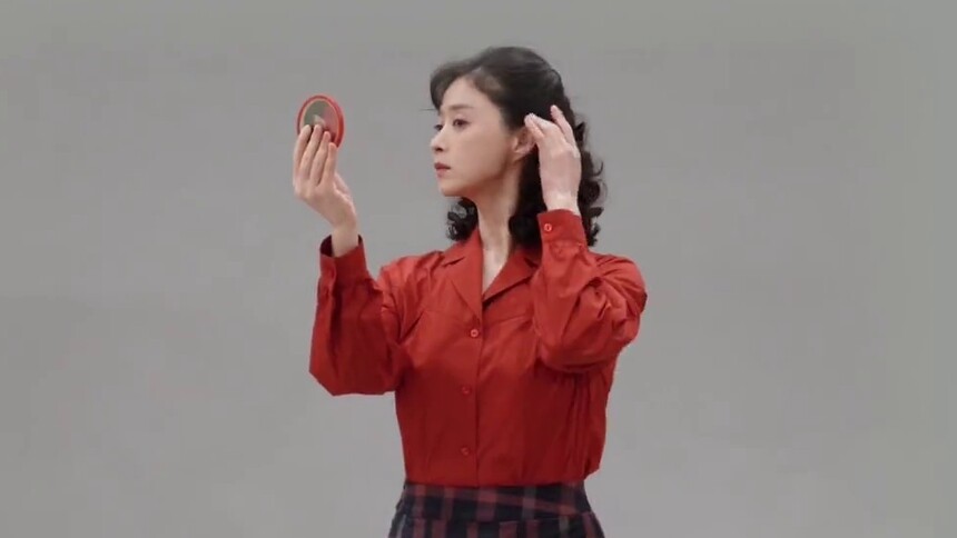 《小巷人家》变装秀：蒋欣