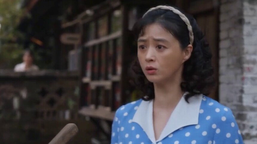 闺蜜情！宋莹一直守护黄玲