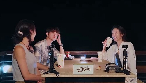 戏瘾犯了？宋茜金晨田嘉瑞上演“花少小剧场”