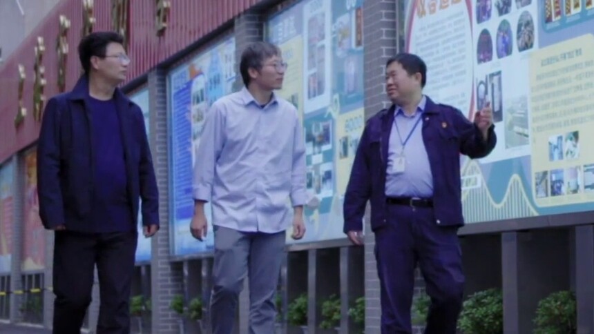 党旗在基层一线高高飘扬｜唐怀斌：甄别寻亲二十载 真情救助解民忧