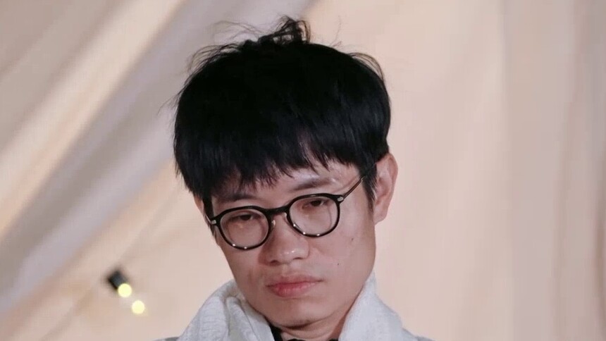 分析力超敏锐！李行亮认为情绪不稳定具有视角差异
