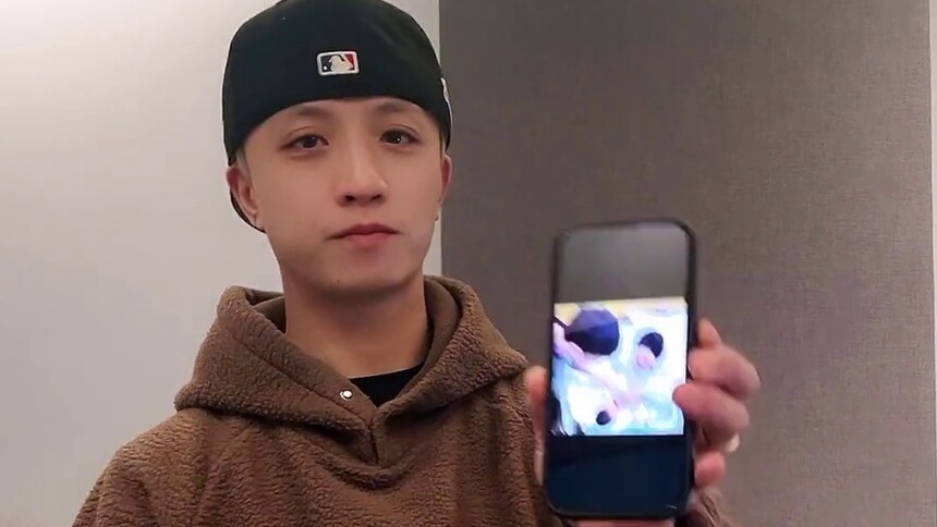 2024热爱瞬间：王齐铭rapper身份大转变 一家三口好温馨