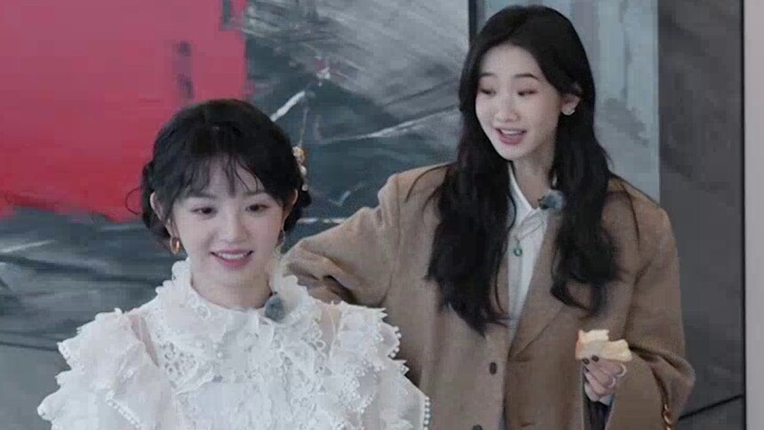 女子推理社2 合宿特辑：女推团解锁欢乐夜宵局！李一桐田曦薇化身“白月光组合”
